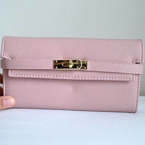 Turn Lock Wallet